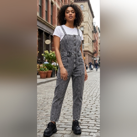 Universal Thread Denim - Universal Thread women 12 acid wash overalls denim gorpcore grungecore street